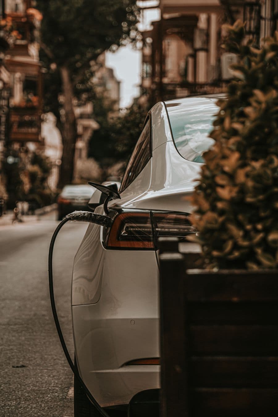 Understanding EV Efficiency (km per kWh)