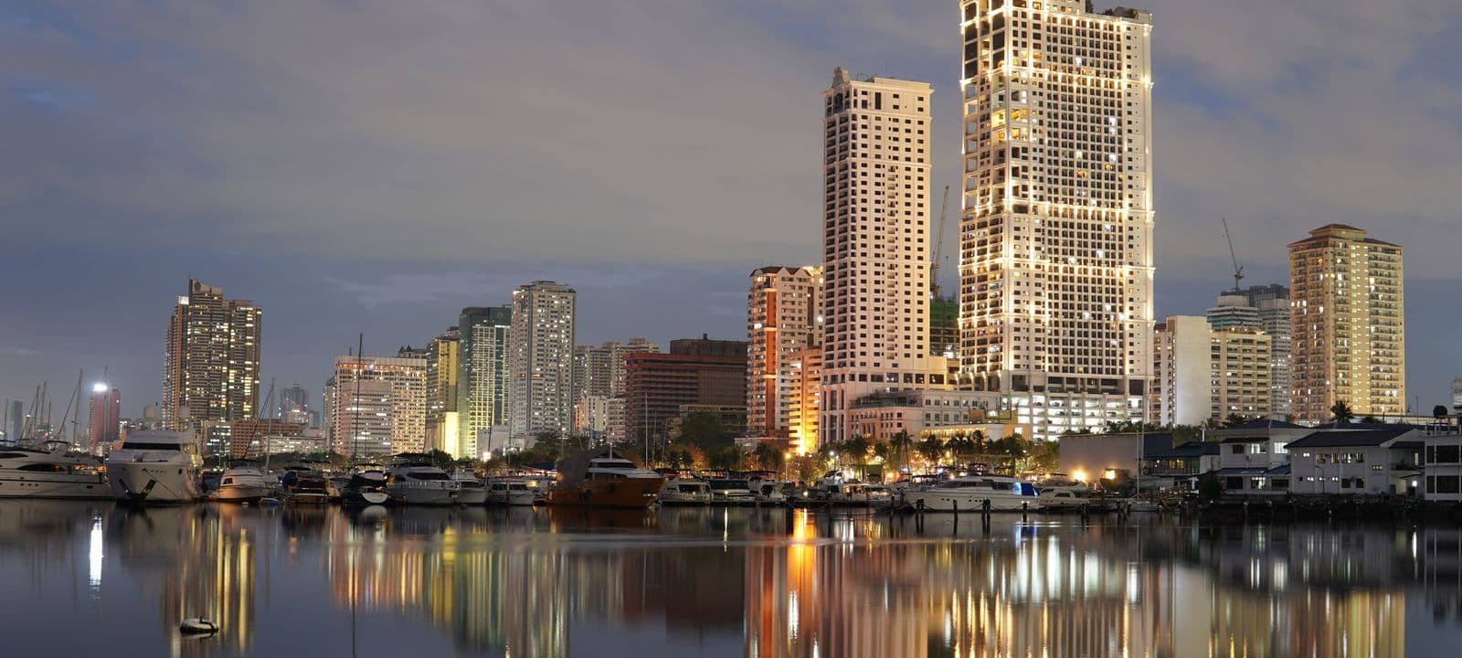 Metro Manila skyline at dusk